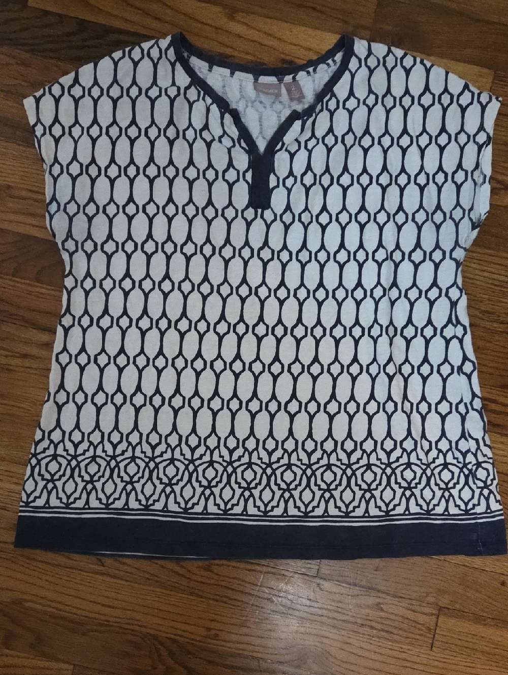 Chico's 2 Top Bundle Size 2 - Picture 7 of 10